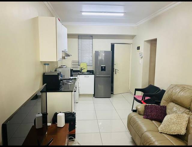 1 BEDROOM APARTMENT FOR SALE IN UMHLANGA RIDGE